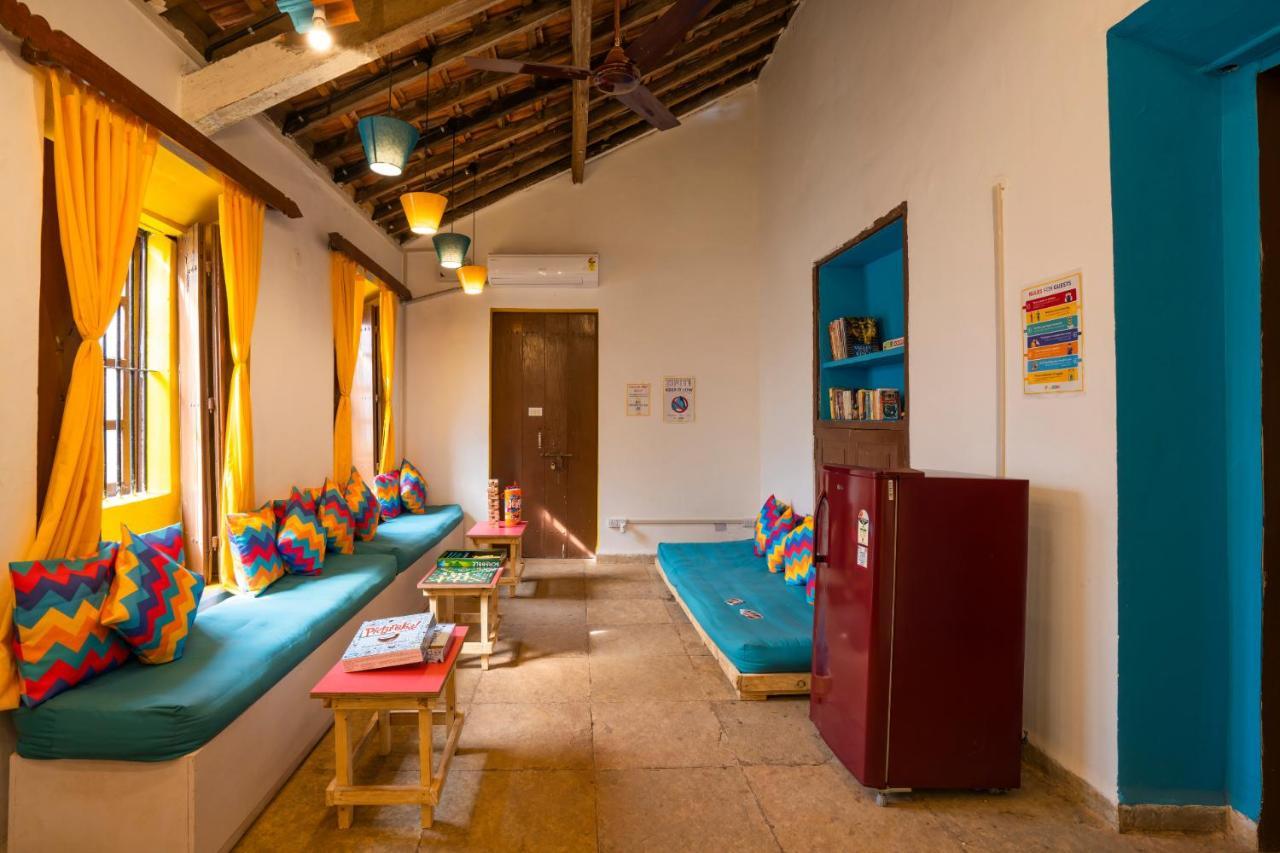 Gostops Lite Hostel