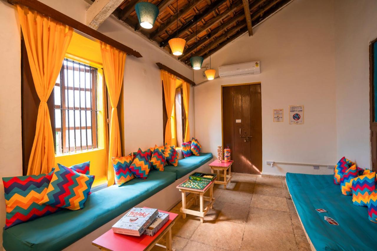 Gostops Lite Hostel